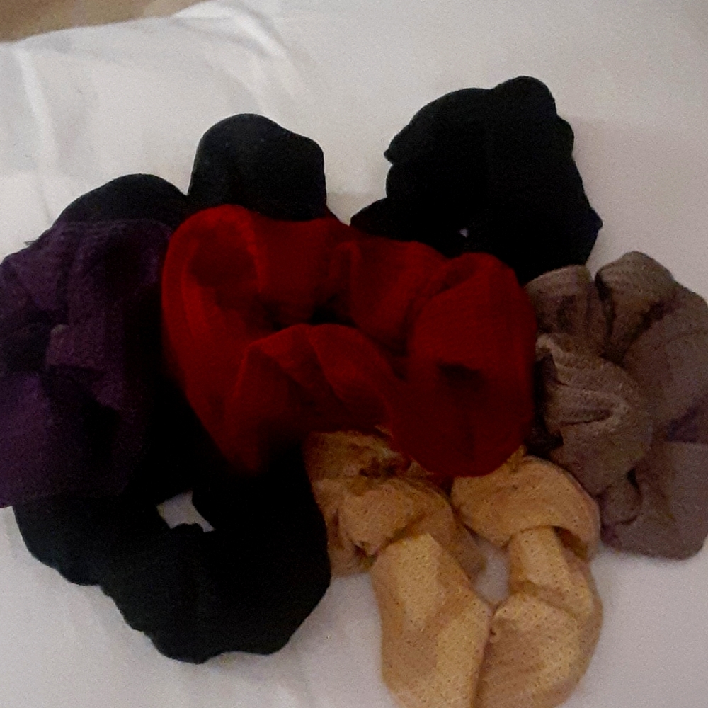 Scrunchies (7)